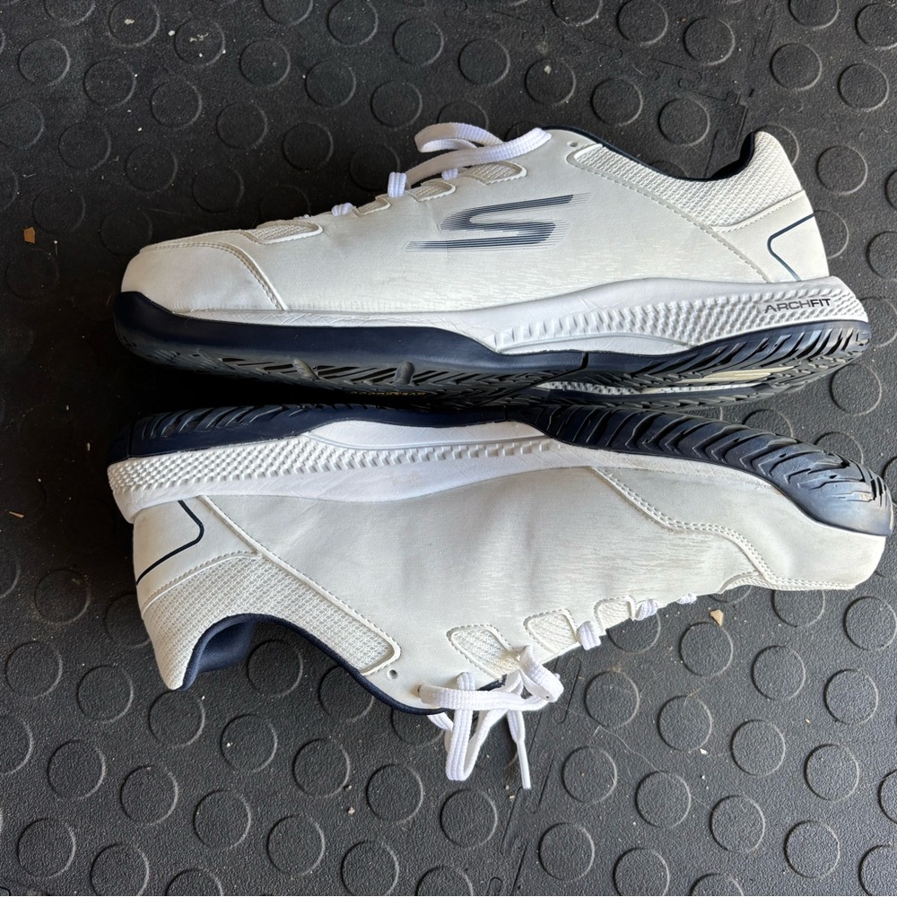 Skechers Pickleball Shoes Men's Size 10